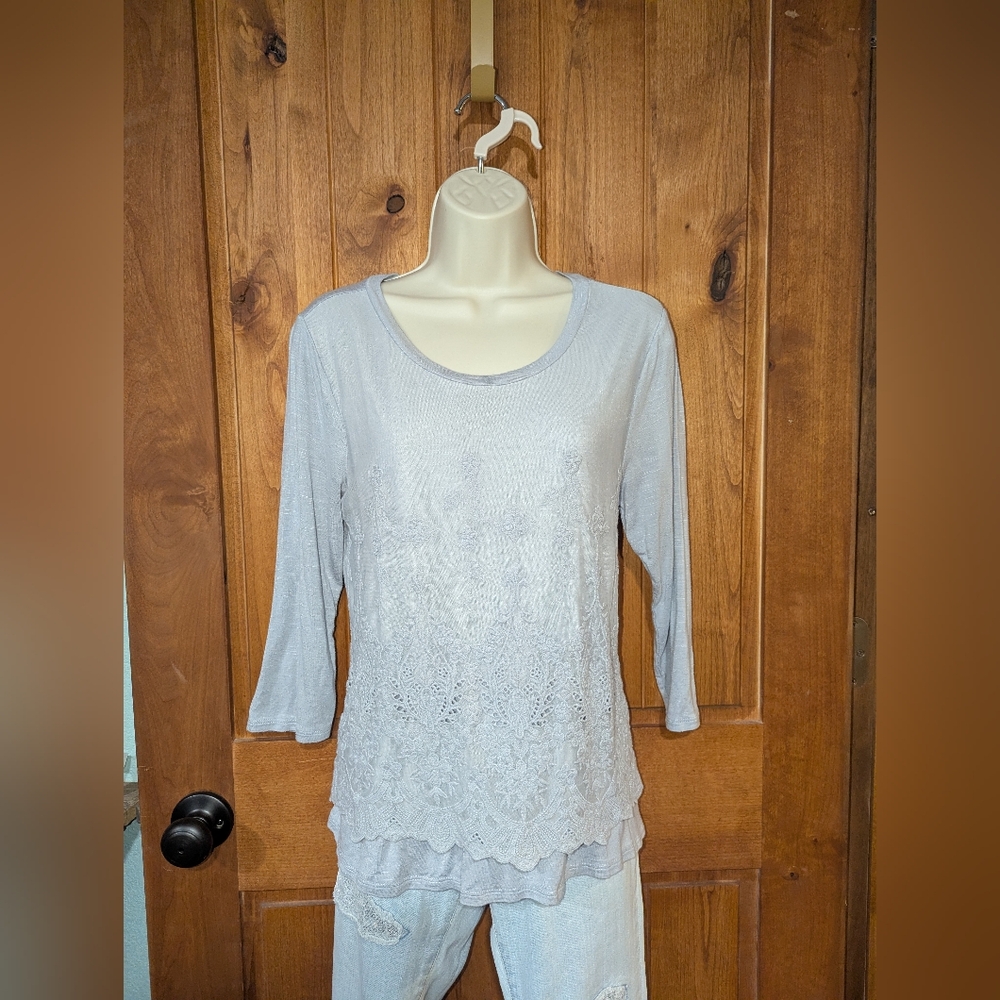 Eyeshadow Light Gray Lace Blouse